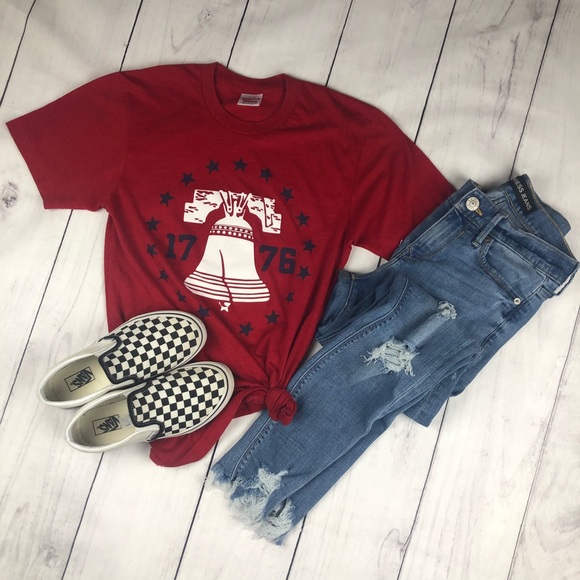 ✰ 3/$20 Charlie Hustle 4th of July tee - Picture 2 of 4